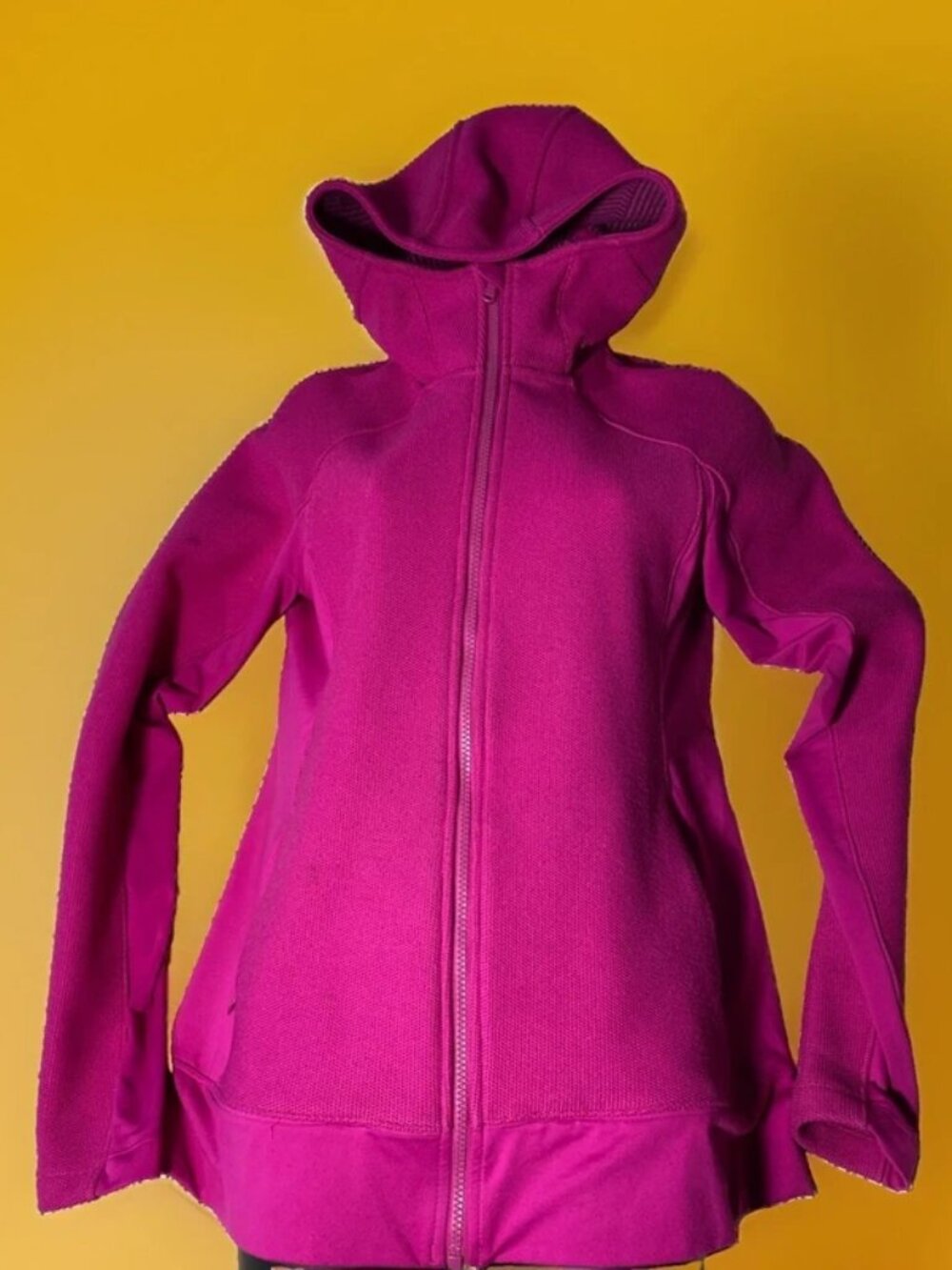 Under Armour Women's M Fitted Purple Full Zip Cold Gear Hooded Jacket